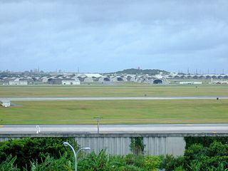 嘉手納基地